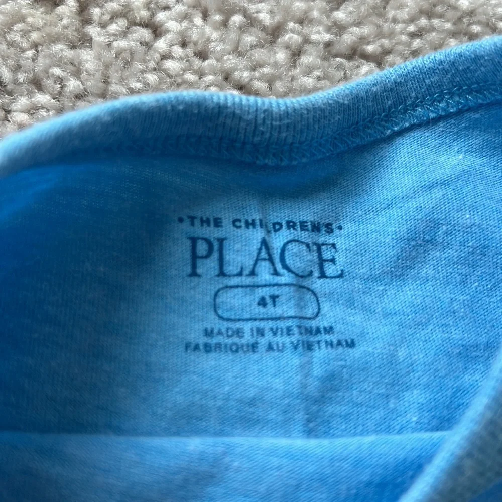 The Children’s Place boys tshirt, size 4t